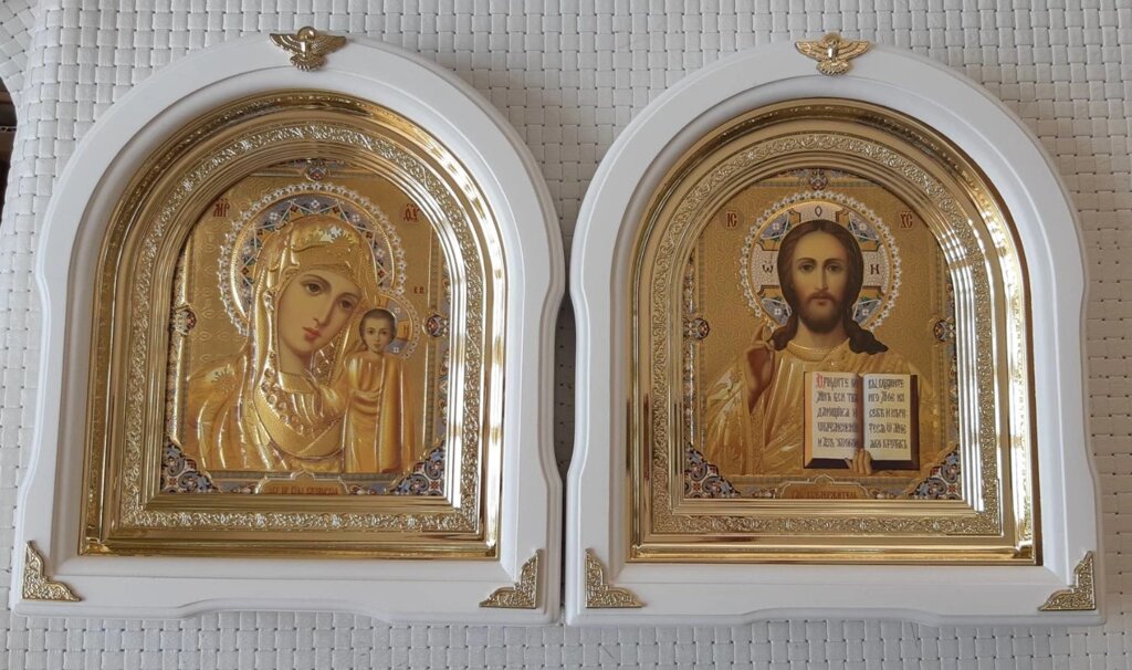 Вінчальна пара ікони в білому кіоті з літографією 26 * 29cm від компанії Церковна крамниця "Покрова" - церковне начиння - фото 1