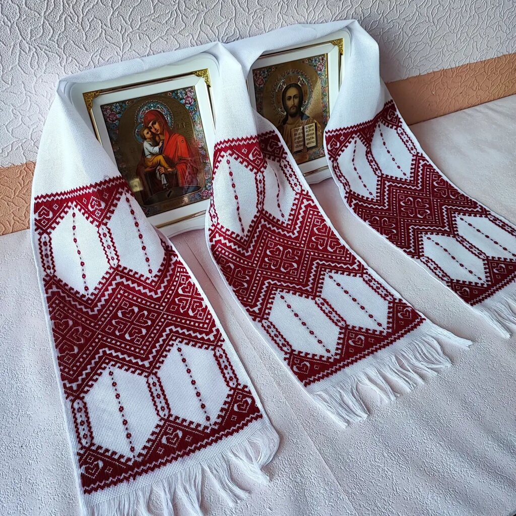 Вишивані рушники для ікон молодих від компанії Церковна крамниця "Покрова" - церковне начиння - фото 1