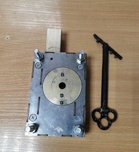 Замок накладний саморобний падаючий ключ нержавіюча сталь 2 ключа