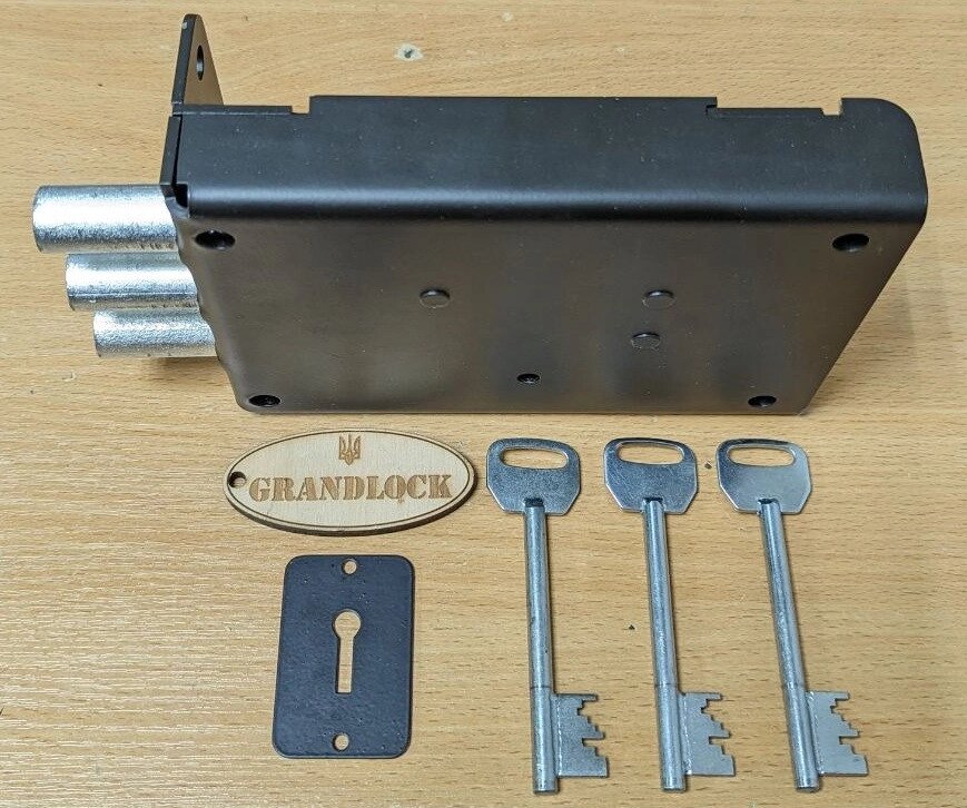 Замок накладний гаражний Краматорський Grandlock Kramator-1L ліва сторона від компанії Інтернет-магазин "HOZ-DOM. COM. UA" - фото 1