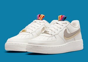 Кросівки Nike Air Force 1 Lv8 (Gs) (DH9595-001) 38.5 Білий