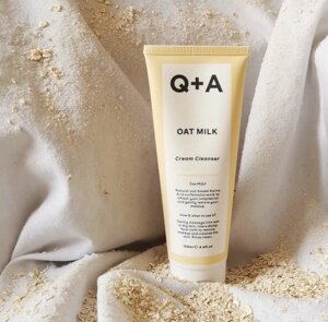 Кремовий засіб, що очищає, з вівсяним молочком Q+A Oat Milk Cream Cleanser 125 мл