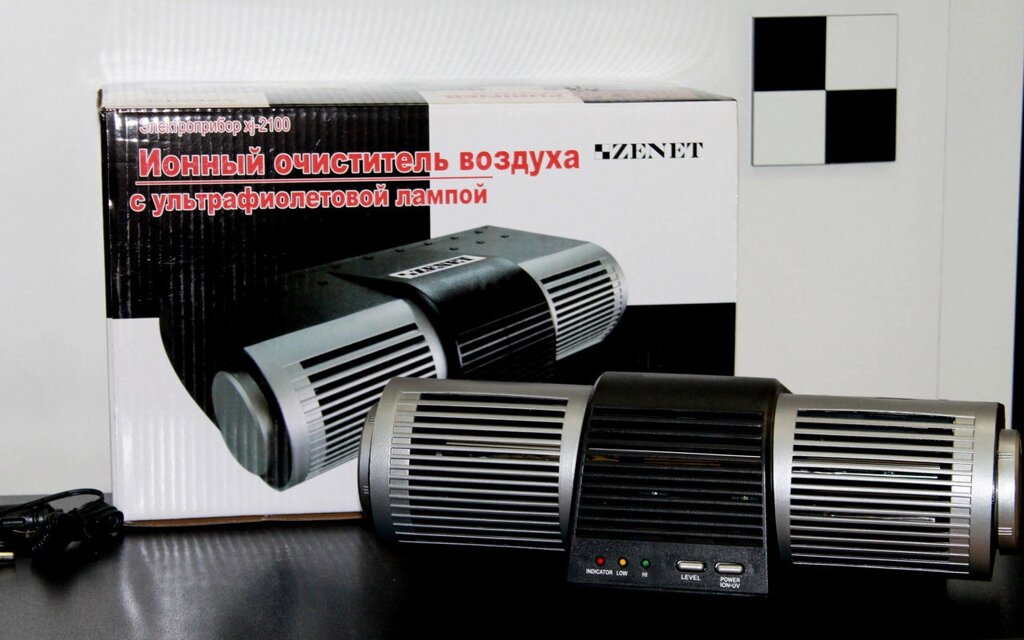 Очисник повітря з іонізацією і ультрафіолетовою лампою ZENET XJ-2100 - огляд