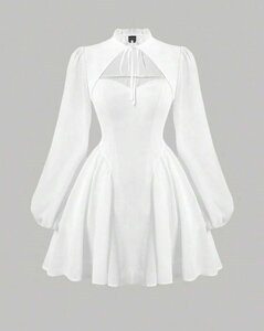 Неймовірно круте плаття з розкльошеною спідницею та красивим декольте білий