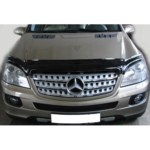 Дефлектор капота SIM Mercedes-Benz ML-Class (W164) 05-11 темний (SMERM0512) від компанії Тюнінг і аксесуари для авто - фото 1