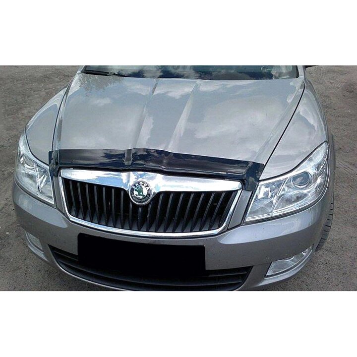 Дефлектор капота SIM Skoda Octavia II 2009-2013 темний (SSCOCT0912) від компанії Тюнінг і аксесуари для авто - фото 1