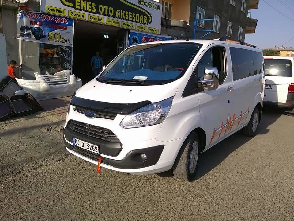 Дефлектор капоту (мухобойка) Ford Transit Custom '12- від компанії Тюнінг і аксесуари для авто - фото 1