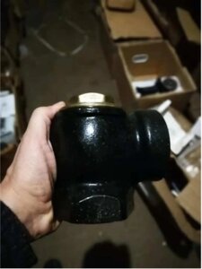 Кутовий зворотній клапан тип OPW angle check valve