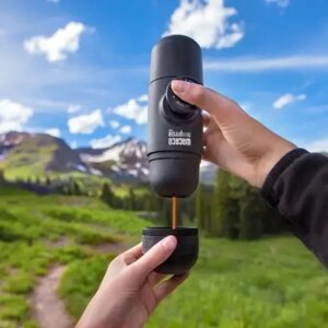 Портативна еспресо-кавоварка Wacaco Minipresso GR