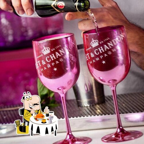 Фірмові келихи для шампанського Moët & Chandon. фужери Миє Шандон. Рожевий moet