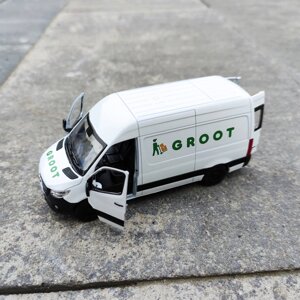 Модель автомобіля Вантажне таксі Groot 1:32. Іграшкова машинка Грут. Фірмова металева машинка Groot. Брендований