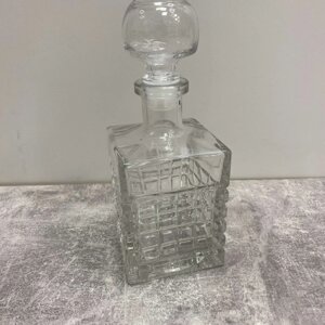 Графін-штоф скляний Diamond зі скляним корком 500 мл 9453