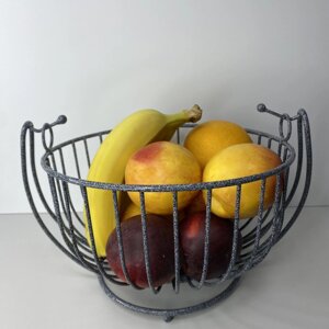 Корзина для фруктів на підножці Завиток-1 25*25 см 1025 сірий мармур