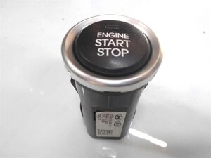 Кнопка запуску двигуна