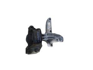 Опора двигуна передня права 1.5DCI 8V 112106137R RENAULT Kadjar 15-22, Megane IV 16-Scenic IV 16-22; NISSAN Juke