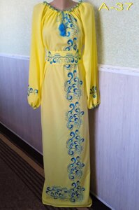 Вишите жіноче плаття вишиванка жовтий стрейч шифон з блакитним орнаментом