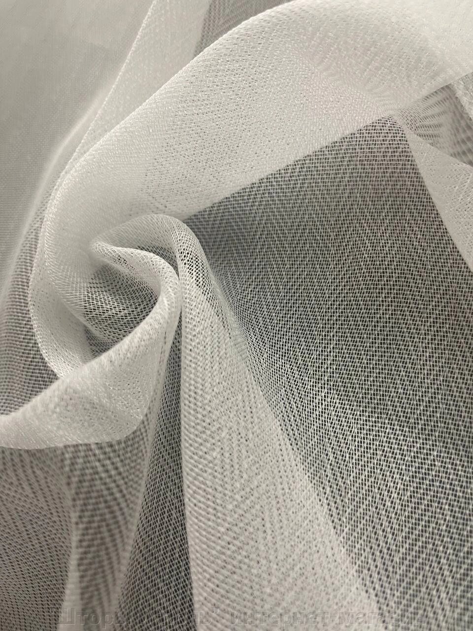 Тюль біла однотонна з дрібним візерунком в структурі гардини від компанії "Штори і тюль" інтернет-магазин - фото 1