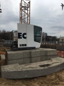 Продаж баштового крана LIEBHERR 71 EC-B б / у в Одеській області от компании Вирамакс