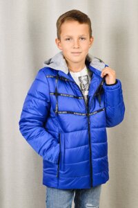 Демисезонная куртка на мальчика 122-128