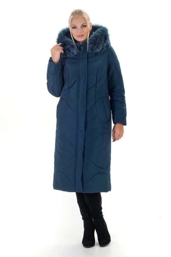 Жіноче зимове пальто з натуральним хутром на капюшоні - розпродаж
