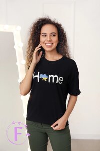 Жіноча футболка вільного крою з принтом "Home"Розпродаж моделі Чорний, 42-44