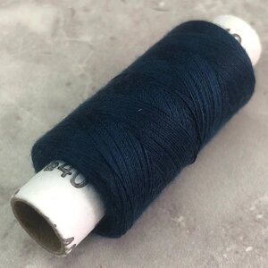 070 Нитки темно-сині в котушках, швейні 100% поліестер 40/2 (боб 200м)