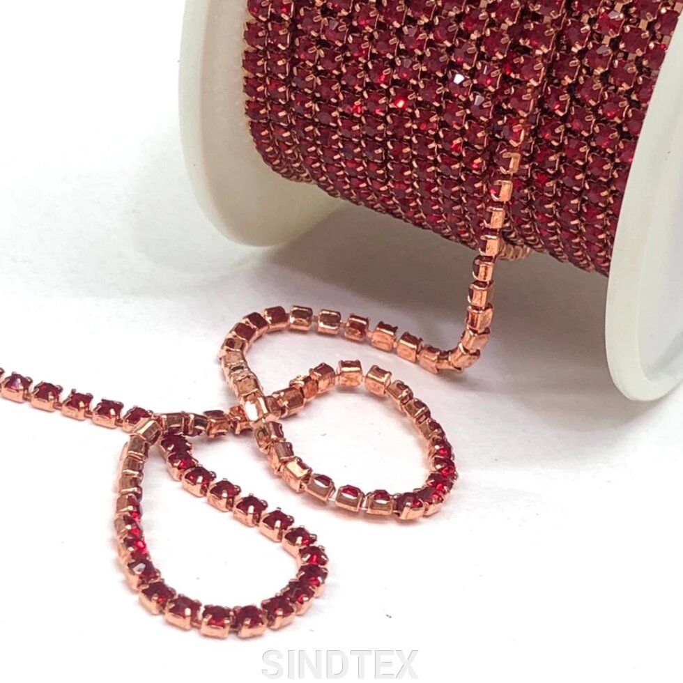 1м - Стразовий ланцюг SS6 (2мм), Червоний у рожевій оправі від компанії SINDTEX - фото 1