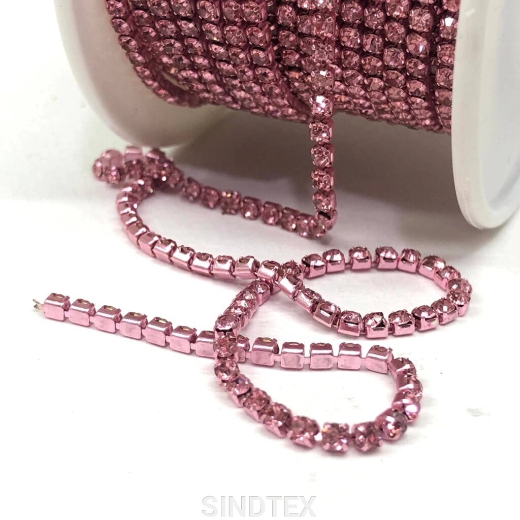 1м - Стразовий ланцюг SS6 (2мм), Рожевий від компанії SINDTEX - фото 1