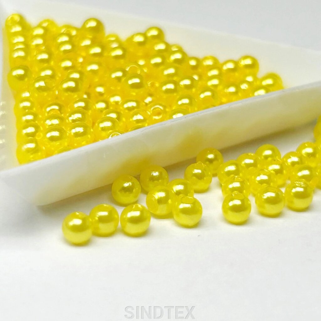 (20 грам) Намистини пластик  Ø4мм - жовтий перламутр від компанії SINDTEX - фото 1