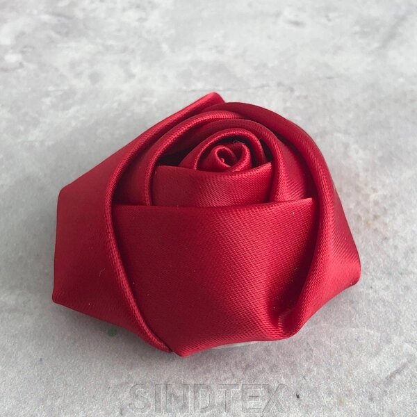 Декоративна троянда атласна 3,5 см - бордо від компанії SINDTEX - фото 1