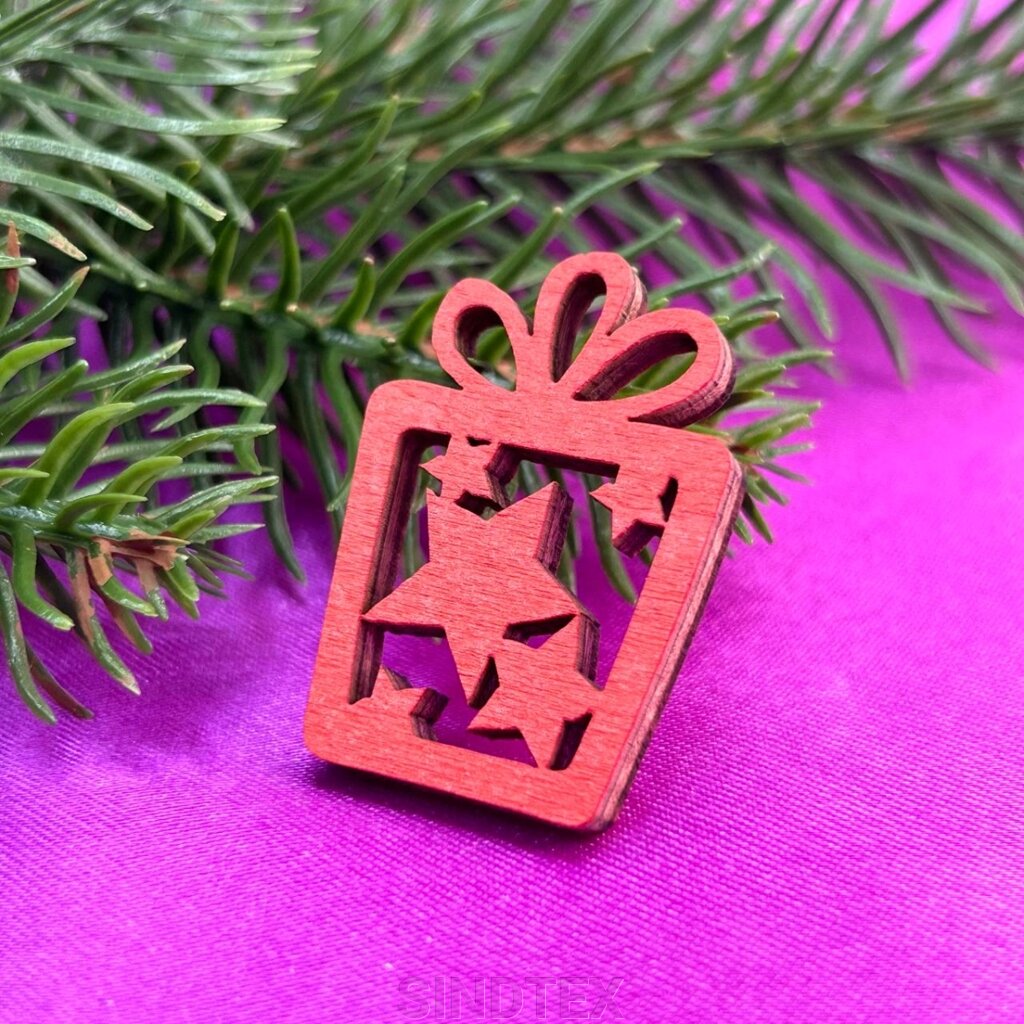 Дерев'яний декор новорічний "Подарунок" 3,5 см від компанії SINDTEX - фото 1