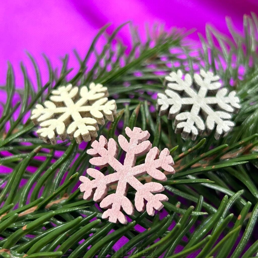 Дерев'яний декор новорічний "Сніжинки" 2 см сірий мікс- 35 шт/уп від компанії SINDTEX - фото 1