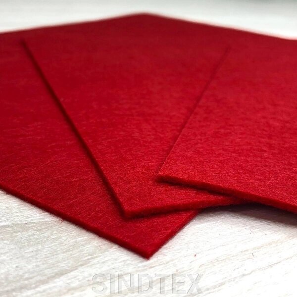Фетр щільний, 2 мм, 20х30 см, колір - червоний С73 від компанії SINDTEX - фото 1