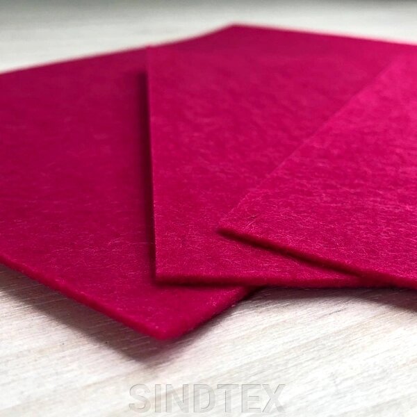 Фетр щільний, 2 мм, 20х30 см, колір - малиновий С31 від компанії SINDTEX - фото 1