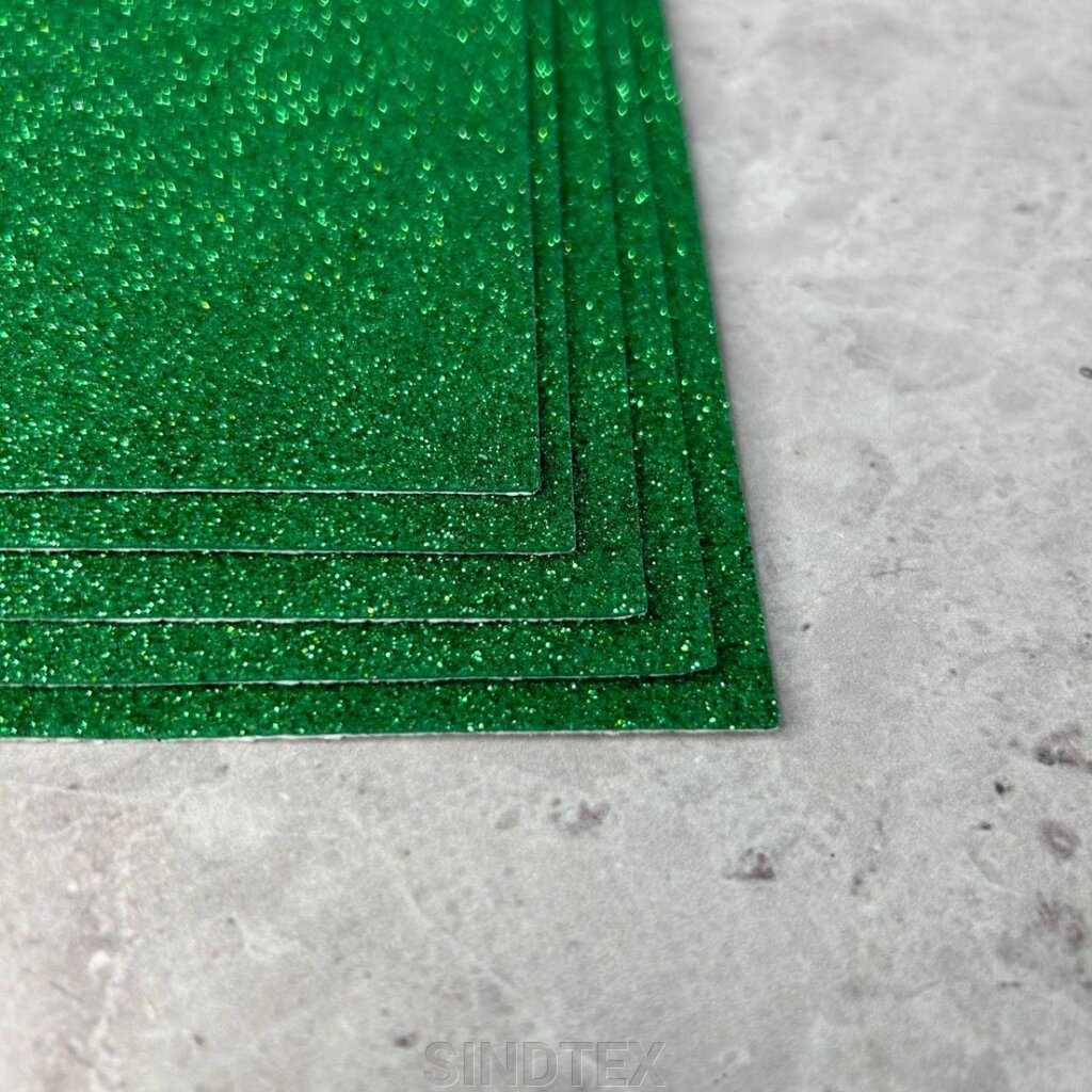 Фоаміран зелений з гліттером клейова основа 1,6 мм, 1 аркуш А4 від компанії SINDTEX - фото 1