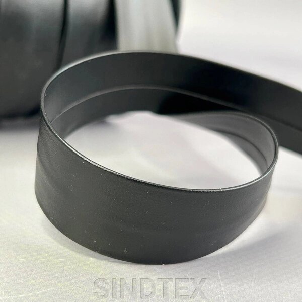 Коса бейка зі шкірозамінника 2,5 см - чорна від компанії SINDTEX - фото 1