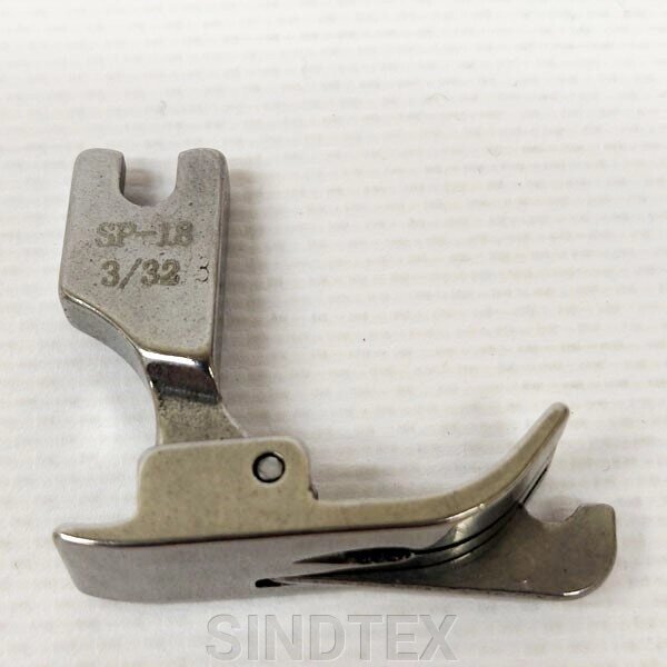 Лапка SP-18 3/32 для оздоблювальної строчки з правого боку (2,4 мм) від компанії SINDTEX - фото 1