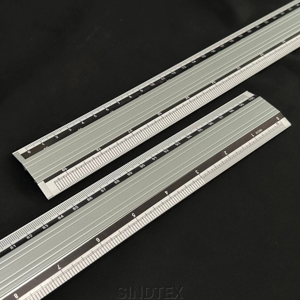 Лінійка металева жорстка, кравецька - 100 см від компанії SINDTEX - фото 1