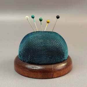 Голниця на дерев'яній основі 7 см - бірюзова