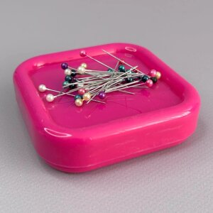 Магнітна подушка для голок (гольниця) - малинова