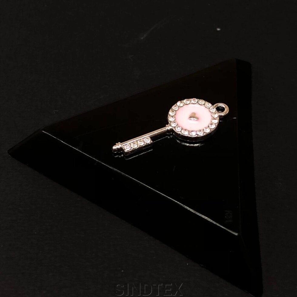 Підвіска "Ключик рожевий" 12х31 мм, колір Сталь від компанії SINDTEX - фото 1