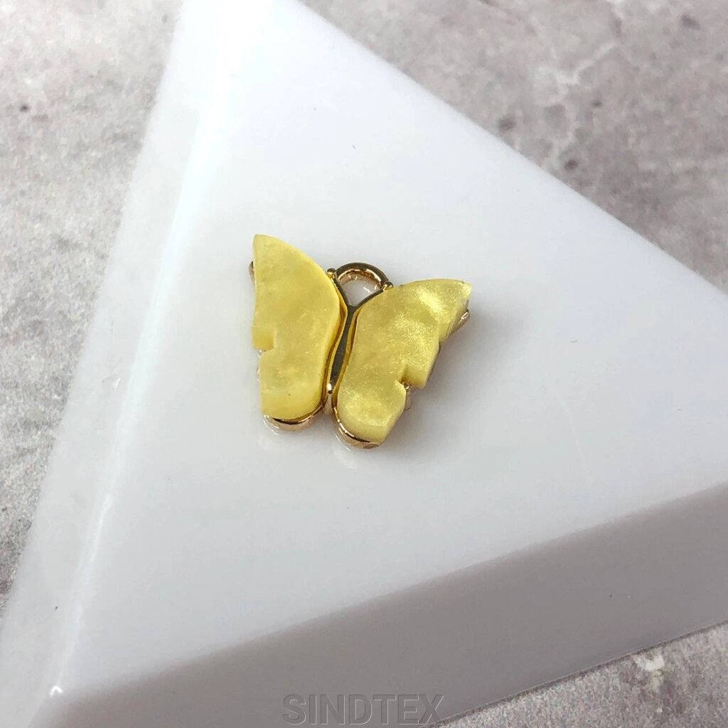 Підвіска "Метелик з перламутром" 14 мм, - жовта із золотом від компанії SINDTEX - фото 1