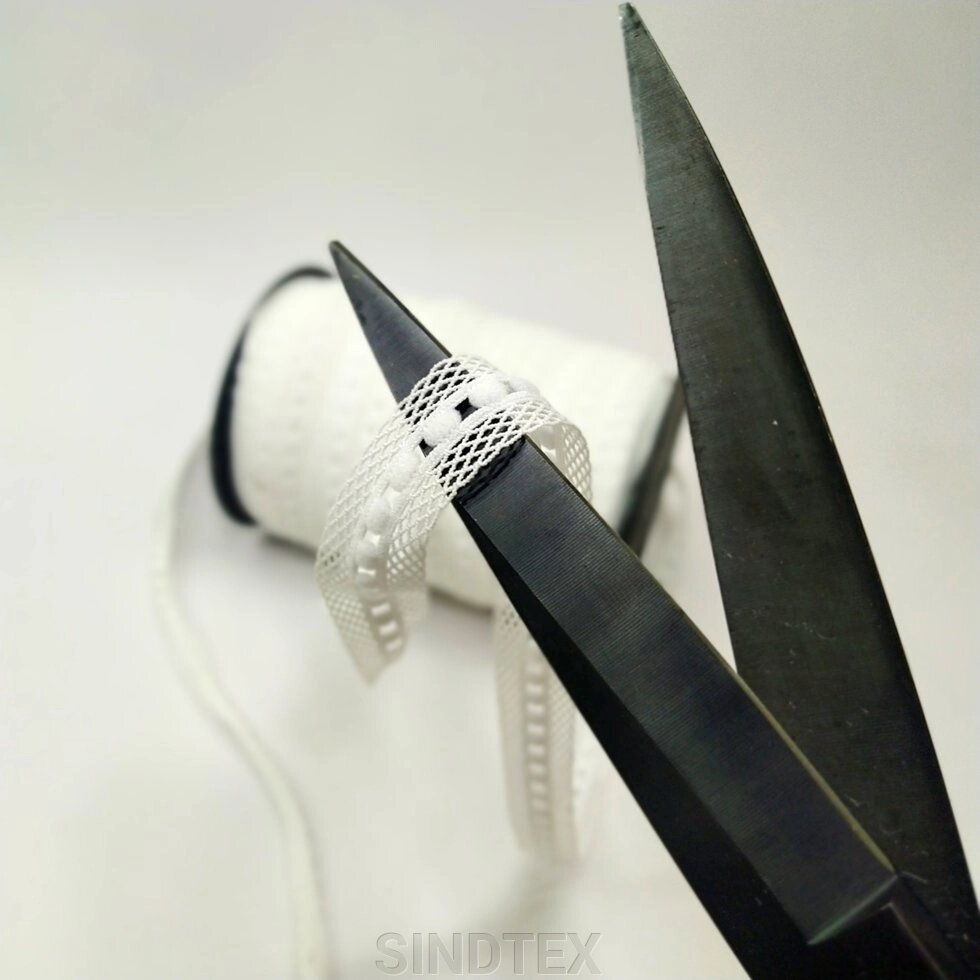 Резинка для шиття нижньої білизни (оздоблювальна) 2 см на метр білий від компанії SINDTEX - фото 1