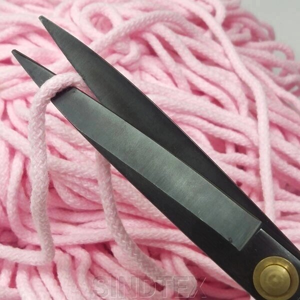 Шнур світло-рожевий круглий плетений 0,6 см (акрил) "бавовна" від компанії SINDTEX - фото 1