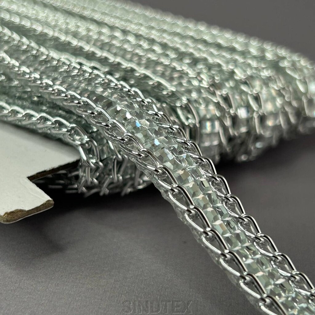Стразова термо-тасьма на силіконі, 15 мм - стрази кристал з ланцюгом срібло від компанії SINDTEX - фото 1