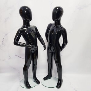 Манекен чорний глянсовий дитячий безликий для магазину одягу руки назад, 120 см