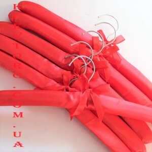 Плічка вішалки тремпелі м'які атласні (тканинні) для делікатних речей у гардероб, шафу червоні 6 шт