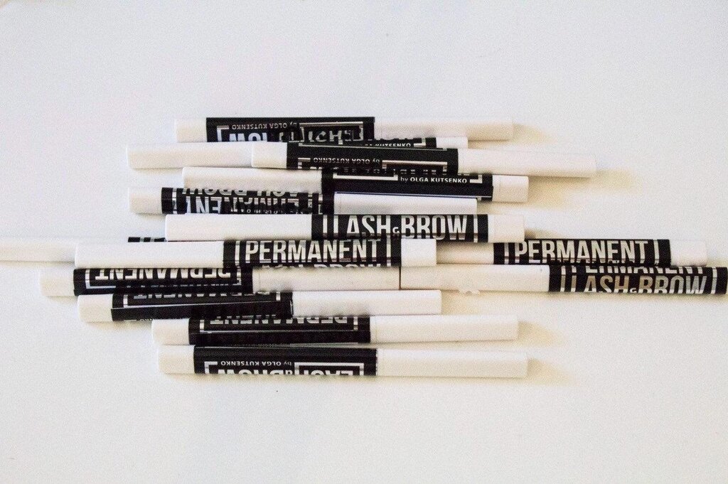 Белый разметочный карандаш для бровей Permanent lash&brow ##от компании## Divalen market - ##фото## 1
