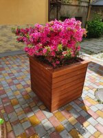 Вуличні  кашпо для квітів