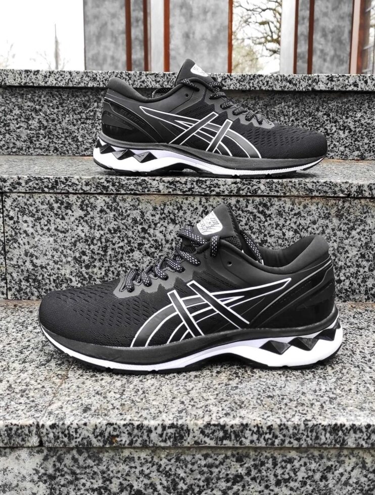 (739) Кросівки Asics Gel Kayano (41-46) - асикс, чорні з білим від компанії Premium - фото 1